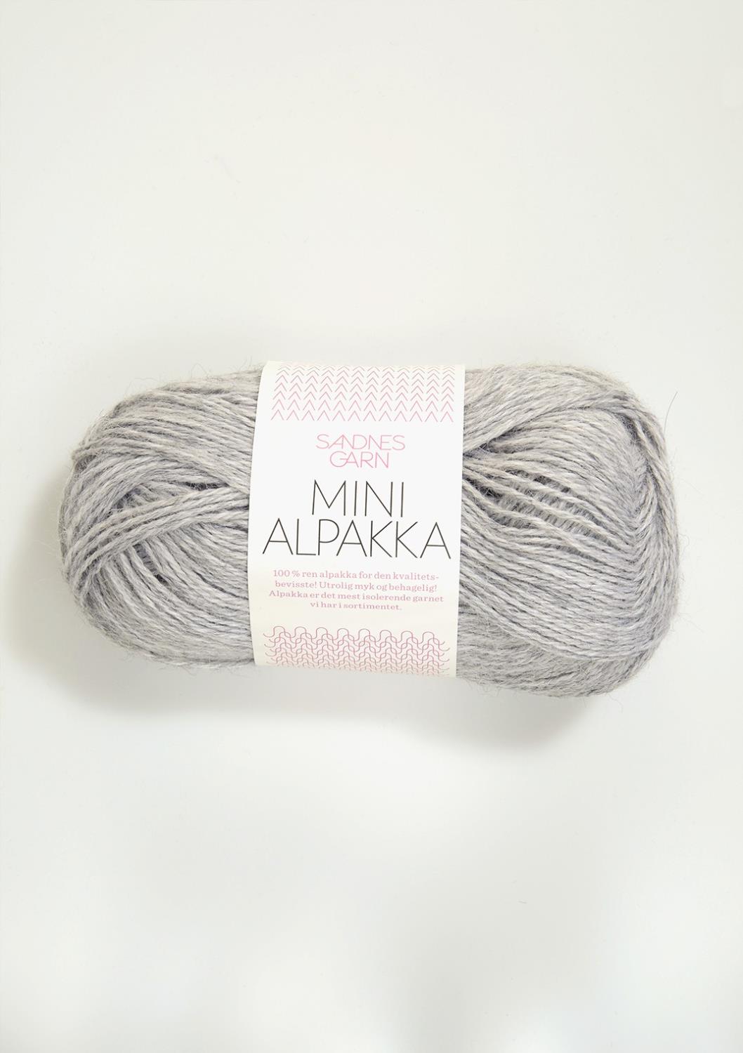 1032 Mini Alpakka - lys gråmelert