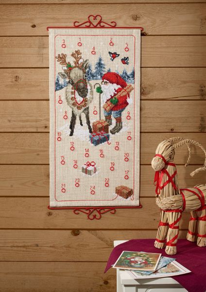 Julenissen og Rudolf, adventskalender 35x67cm