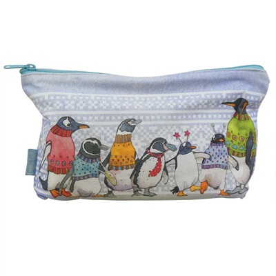 Zipped pouch - penguins in pullovers