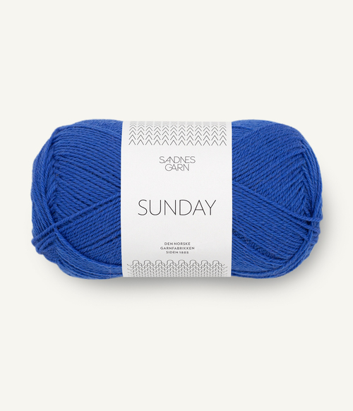 5845 Sunday - dazzling blue