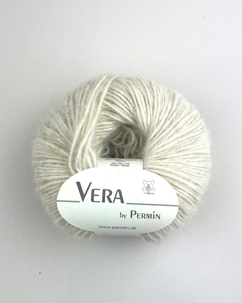 17 Vera - råhvid