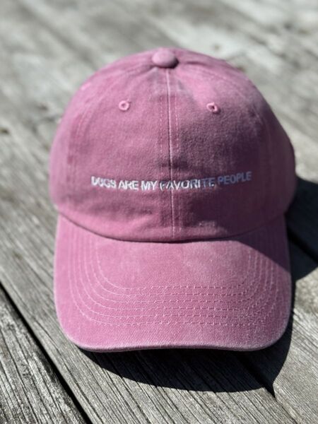 Caps - dogs are my favorite people, rosa