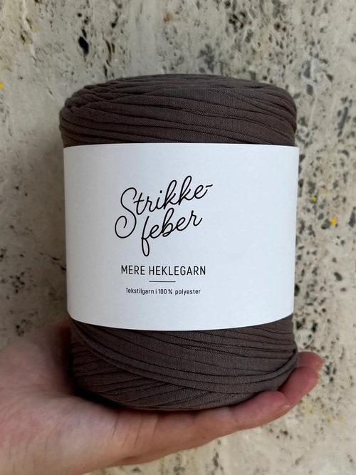 48 Mere heklegarn - toffee