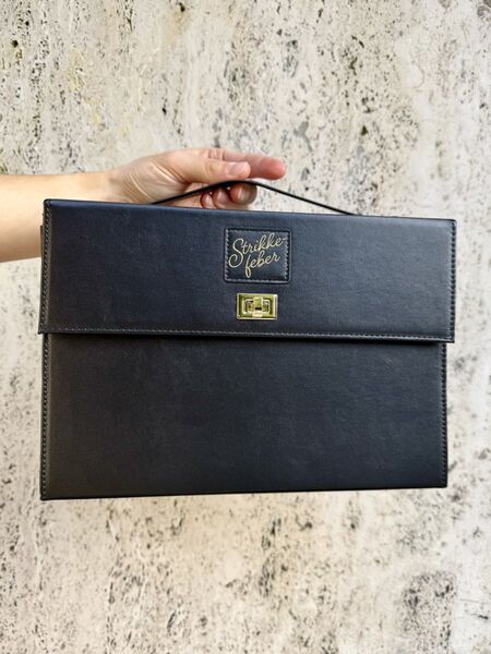 Strikkefeber: rundpinneetui, dobbel - sort