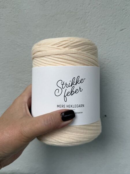 2 Mere heklegarn - vanilje