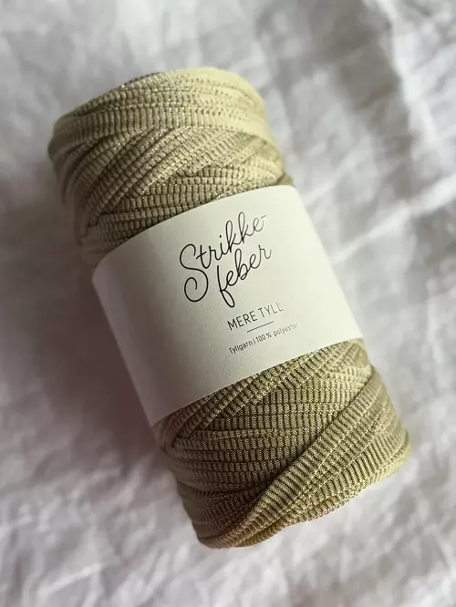 25 Mere tyll - golden