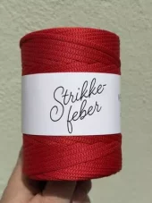 7 Mere snor - really really red