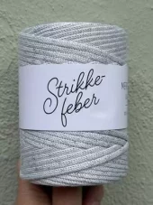 31 Mere snor glitter - hvit & sølv