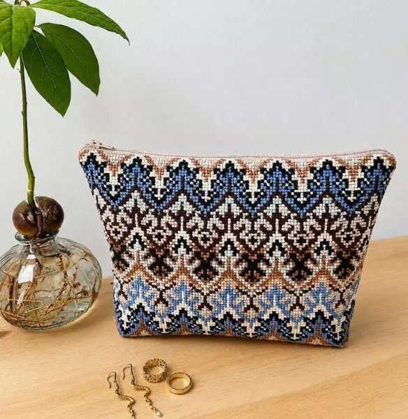 Blue flora clutch m/bund, ca 28x18x6cm