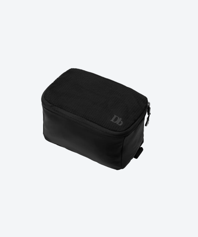 Essential Packing Cube S "Black Out" - Douchebags