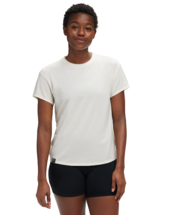 W Hoka Essential Tee 