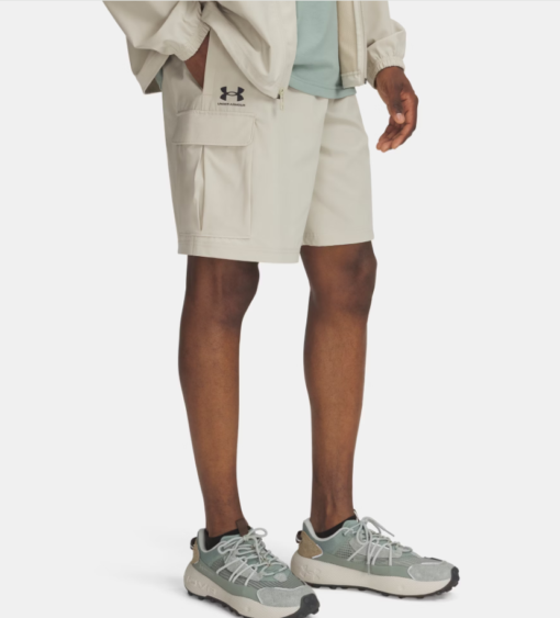 Vibe Woven Cargo Shorts "Khaki Base / Black" - Under Armour