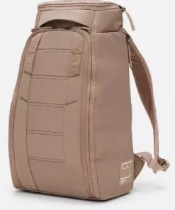 Hugger Backpack 20L "1041/Affogato Brown"- Db