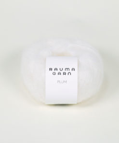 PLUM MOHAIR  001 Hvit