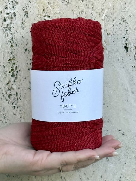 MERE TYLL  67 Rød