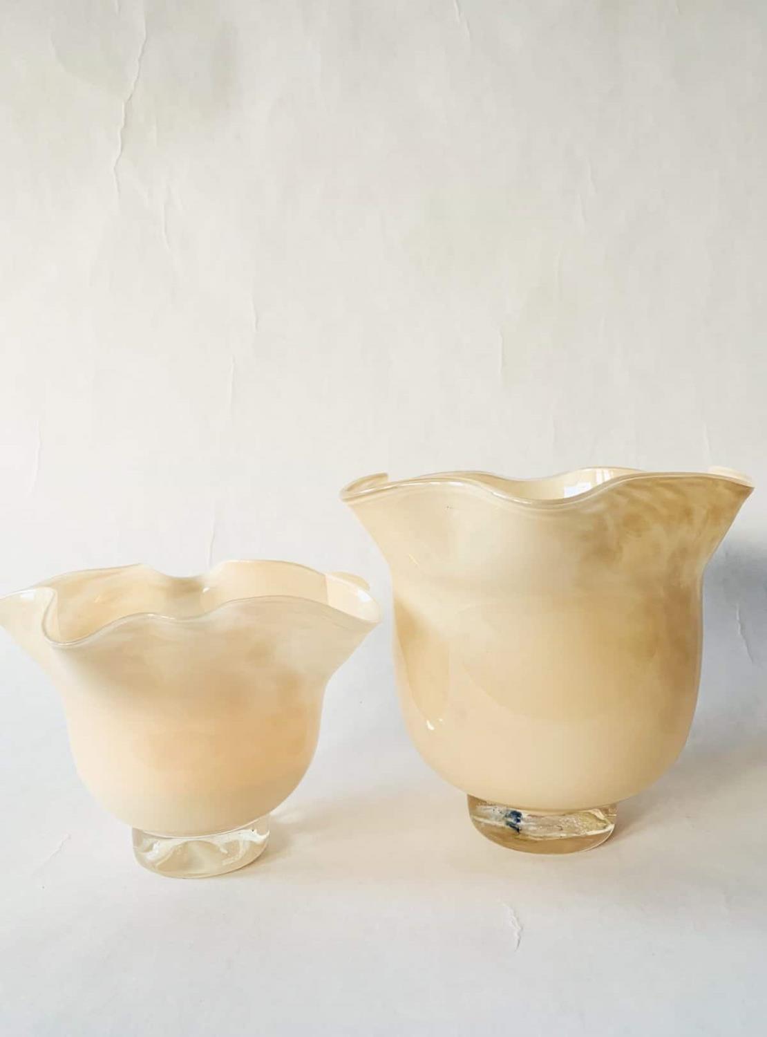 Trend Design Vase Munnblåst Bølger L 17.5×16 Cm