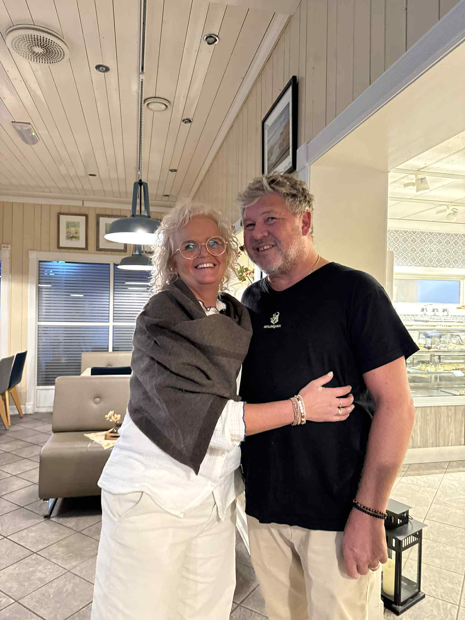 Anne og Erik Thorstein her sammen og sier du kan stole på oss. Derfor velge oss