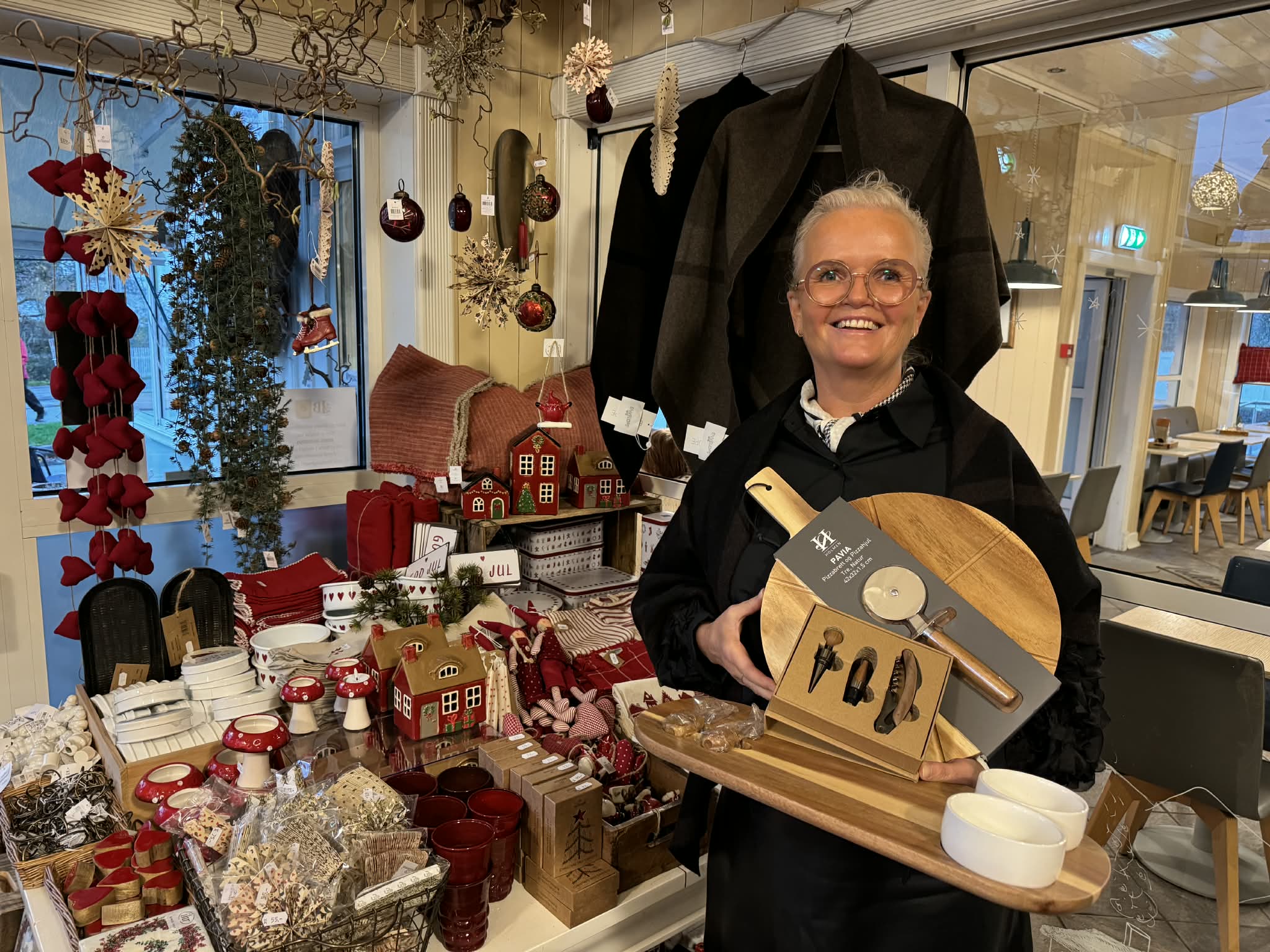 Anne i LosenButikk i Nevlunghavn – daglig leder og personlig kundeservice