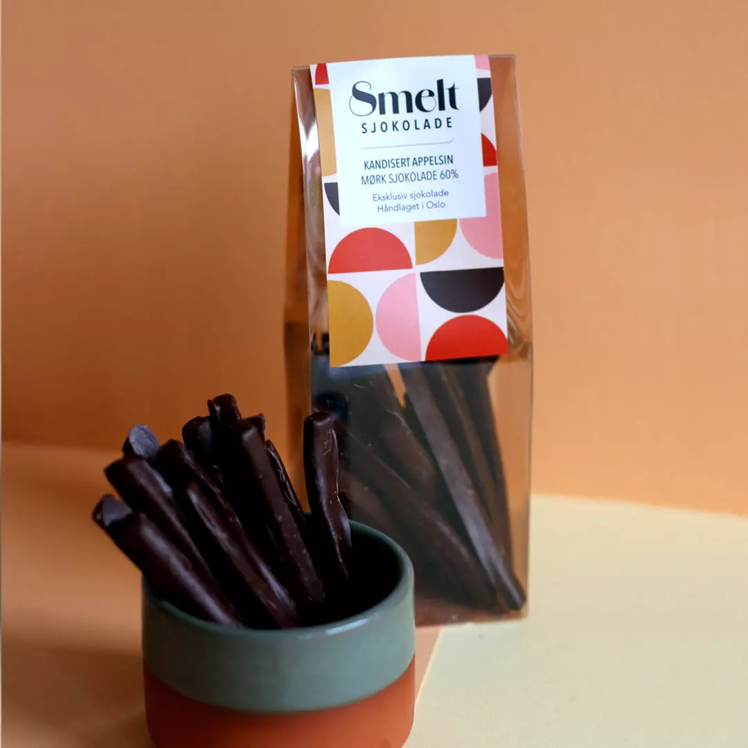 Marsipancompagniet Kandisert Appelsin med mørk sjokolade