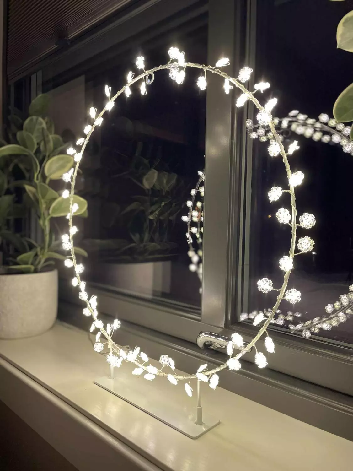 Trend Design "Snøfnugg" Lyskrans på Stativ, Hvit 50cm