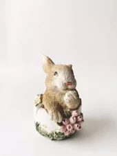 Trend Design Kanin i blomsteregg A 7x9x11 cm