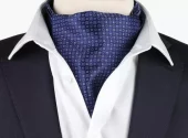 NOHR Max Silk Ascot Marineblå 79