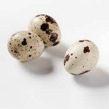 Fresh Quail Eggs(12stk)  鹌鹑蛋一盒12个