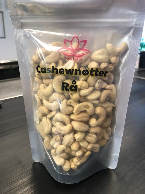 LOTUS GRAND Cashewnuts 300g 莲花牌腰果300克