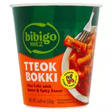 BIBIGO Tteokbokki pouch sweet & spicy cup 125g 韩国必品阁杯装甜辣年糕条125克