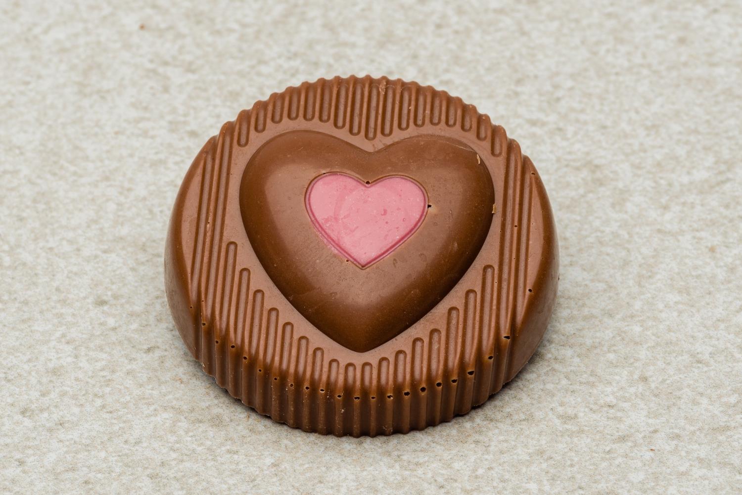 Hjerte i hjerte ruby og melkesjokolade