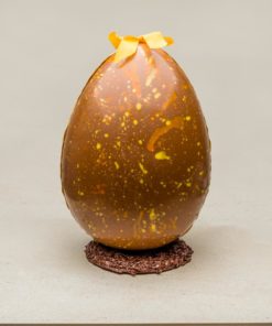 Gigastort egg