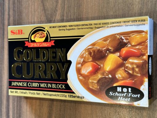 Japanese curry mix in block (hot)