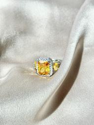 Yellow diamond ring