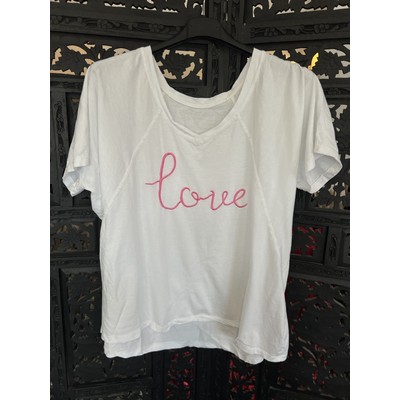 Love T-shirt