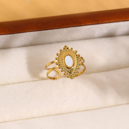 Amor gold ring