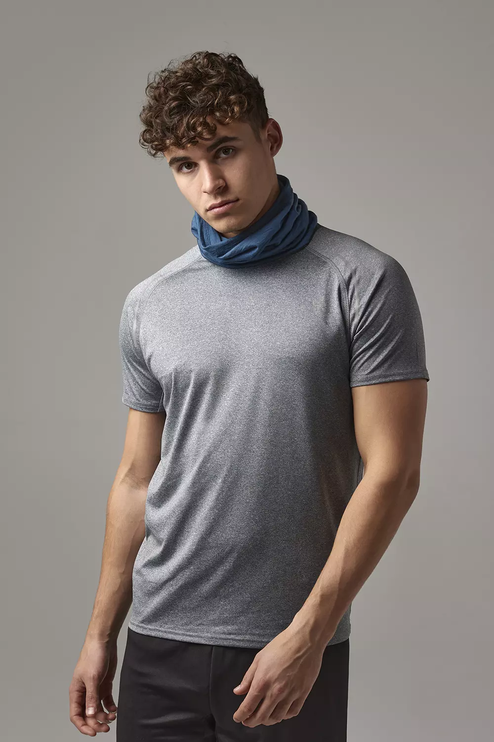 B916 Merino hals