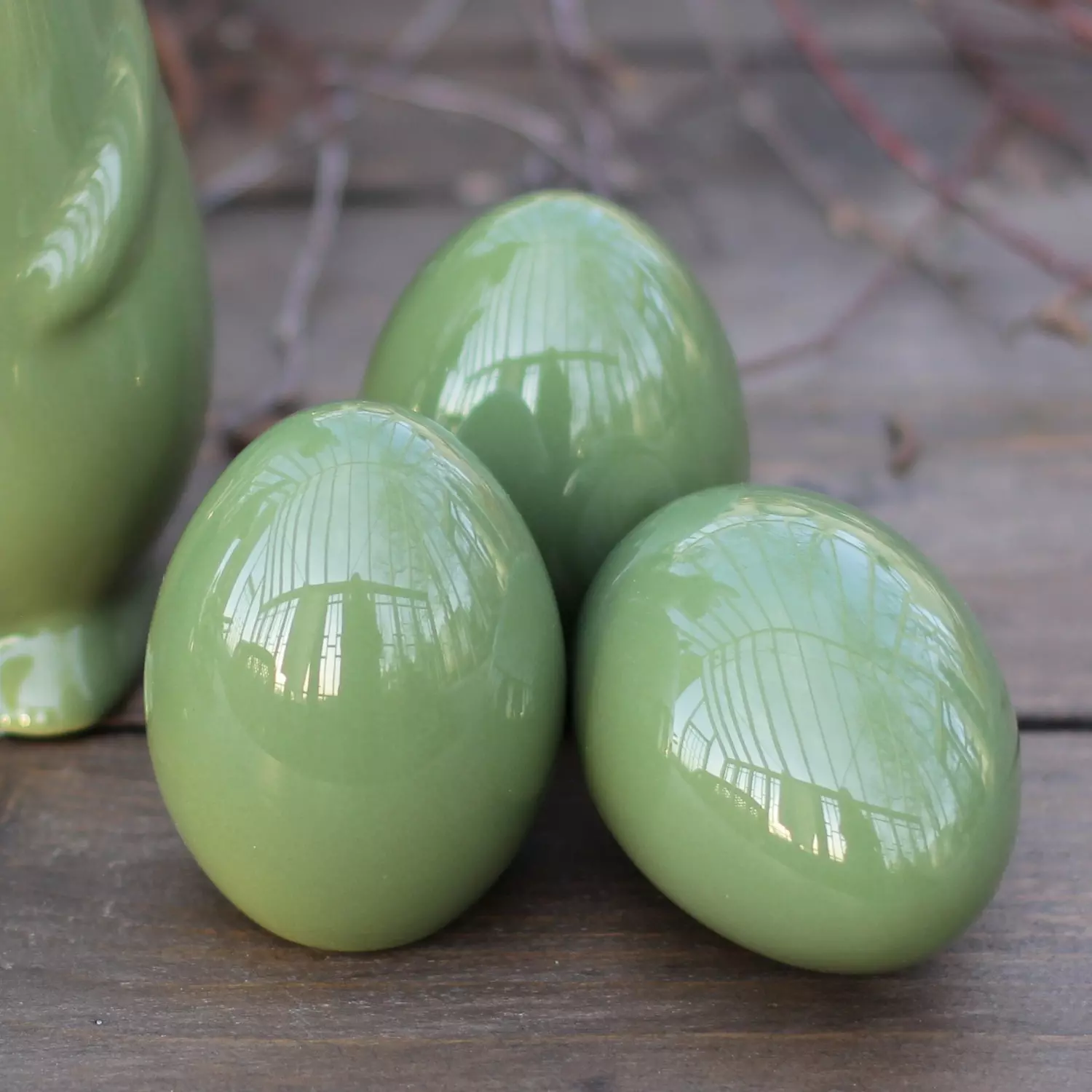 DBKD Standing Egg- shiny green