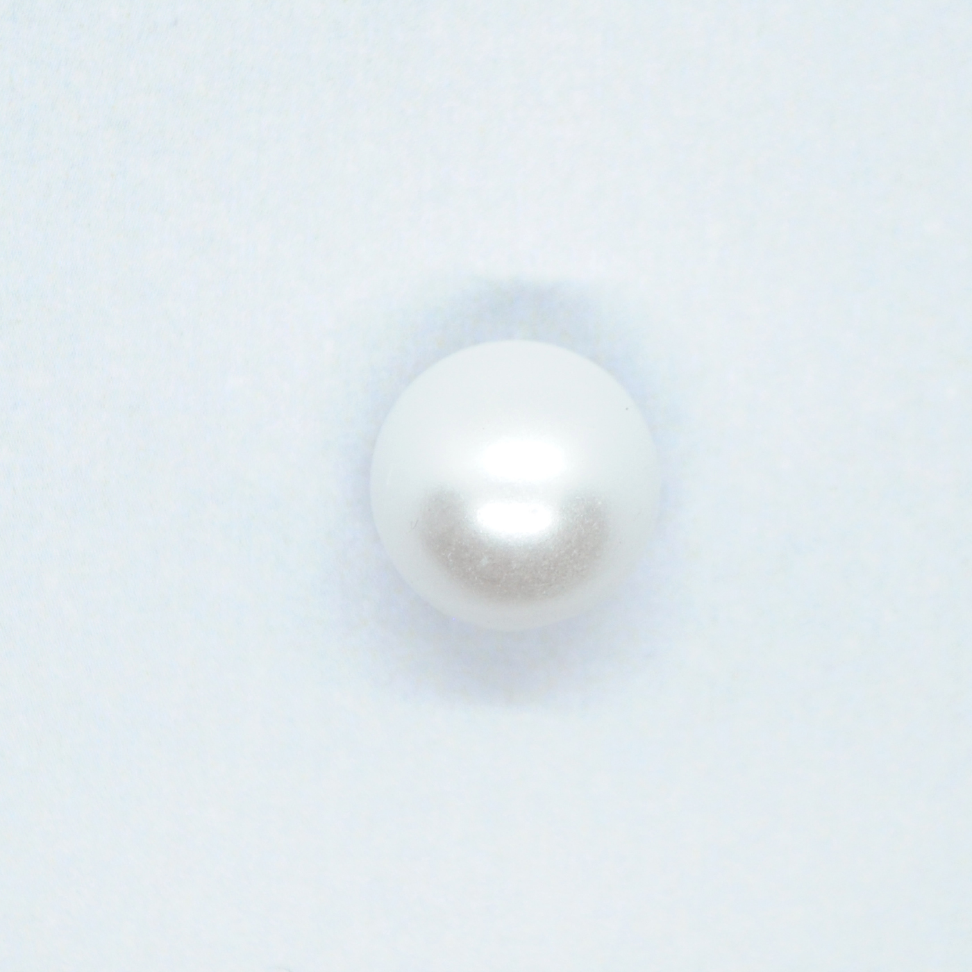 Hvit perle m/kanal 15mm