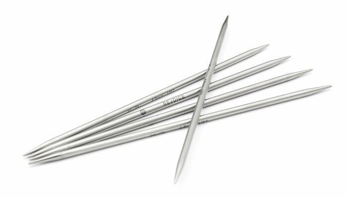 Mindful, 20 cm, 4.5  mm - Strømpepinner i metall
