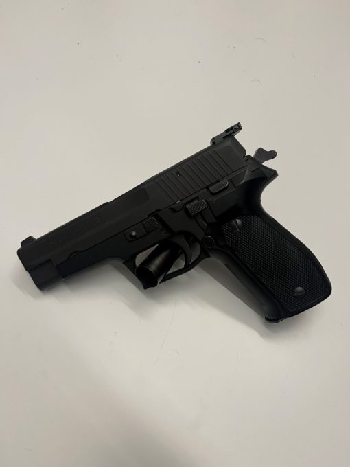 Brukt Sig Sauer P226 - LPA baksikte