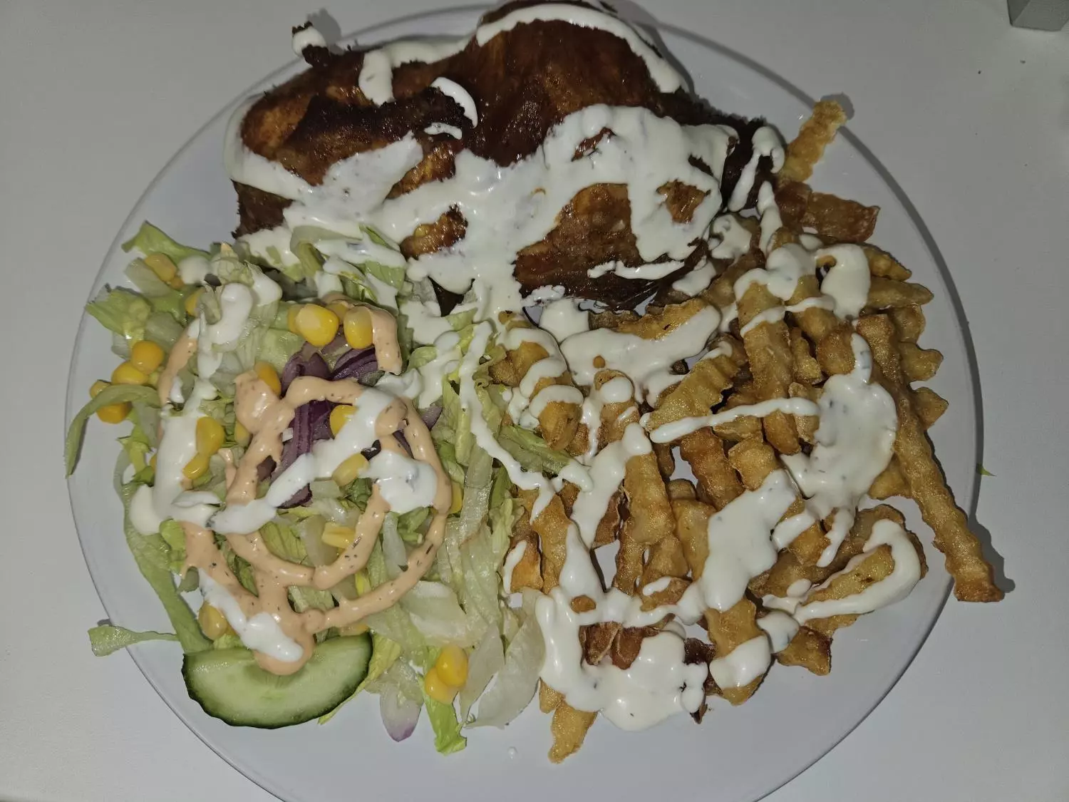 Halv grillkylling med pommes frites