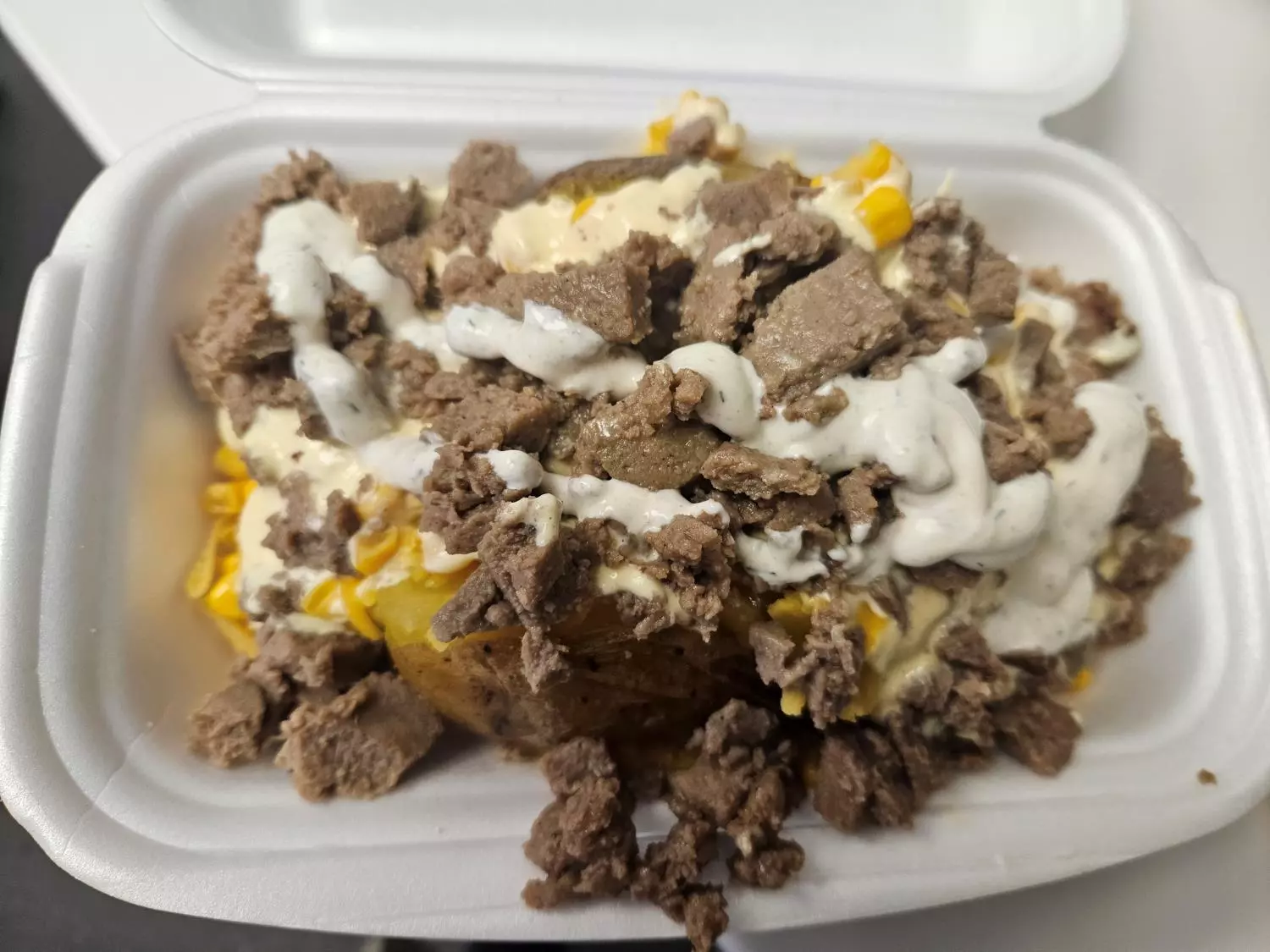 Bakt Potet med Kebabkjøtt