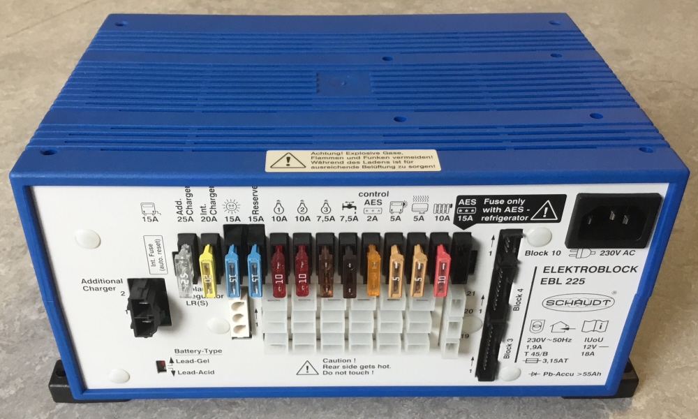 Schaudt EBL225 Strømsentral for bobiler
