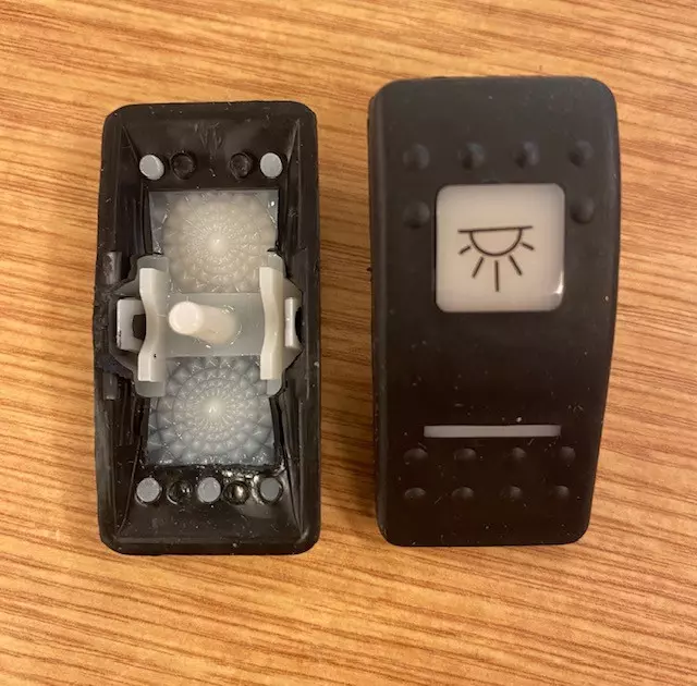 Carling betj tast cockpit lys sort