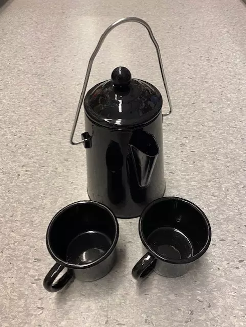 Espegaard Kaffesett med to kopper emaljert