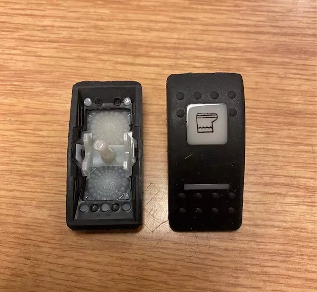 Carling betj tast el toalett lys sort