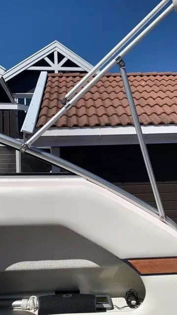 Skibsplast 655/660 støttestag  til kalesjebøyle