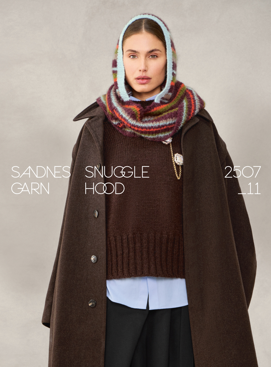 2507 Nr. 11 - Snuggle Hood (Norsk)