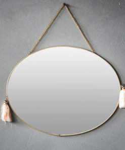 Ovalt speil med gullkant