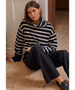 Frigga Rollneck Pullover - Black W/Cream